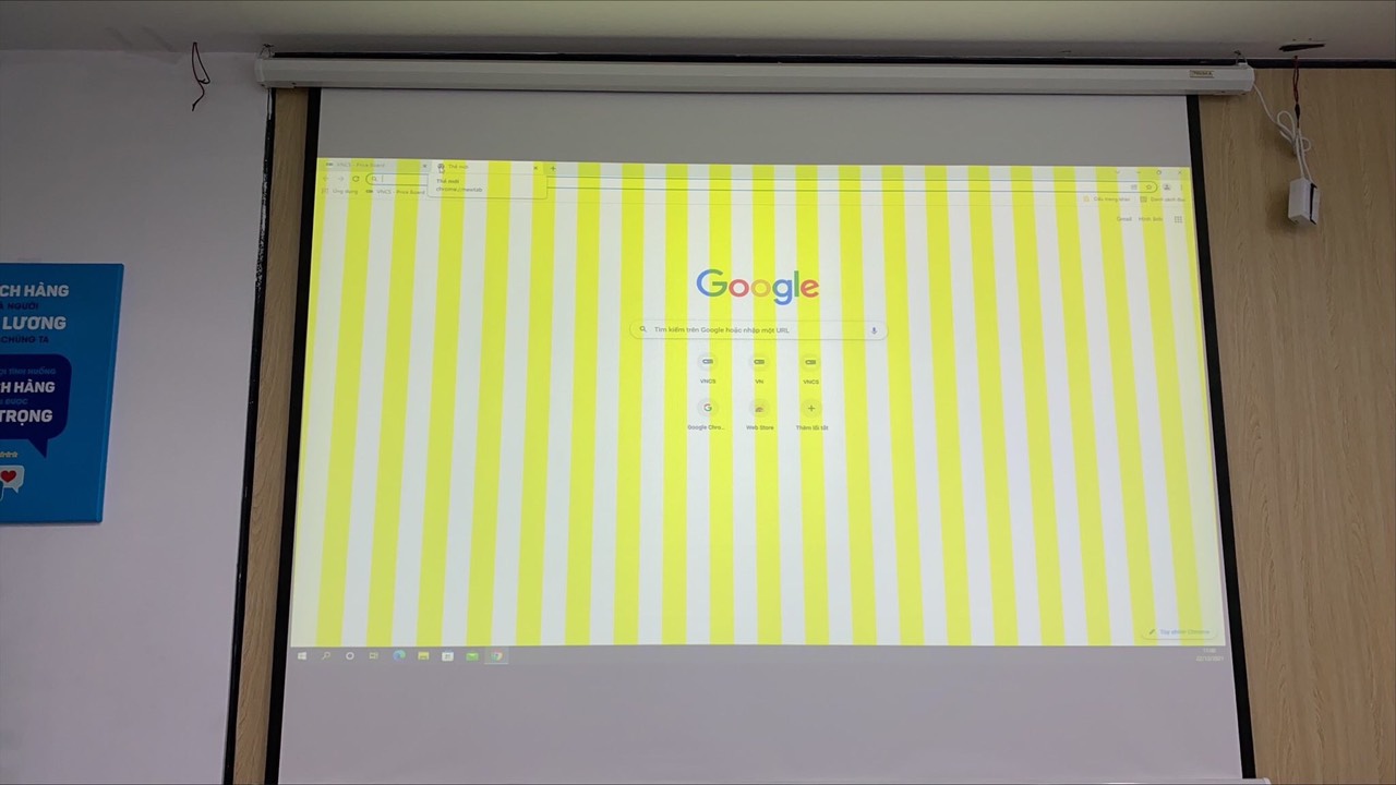 Nguyên nhân máy chiếu bị kẻ sọc